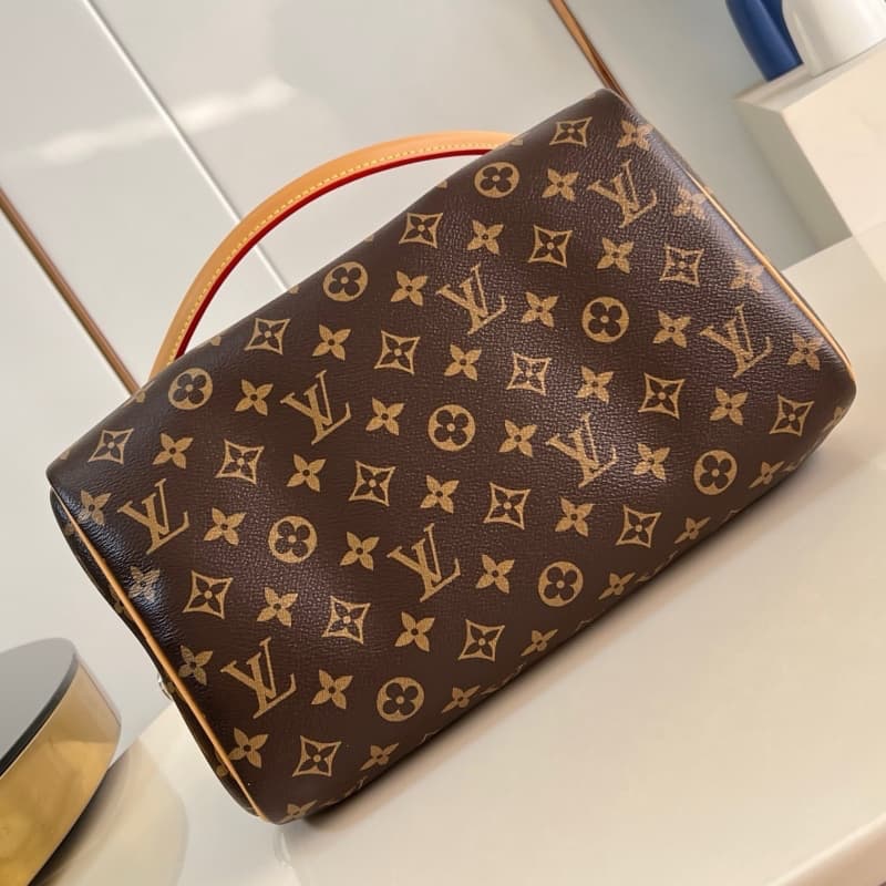 Louis Vuitton bags | LV Bags | Speedy Soft 30 Crafty handbag |  21 × 17 × 30 cm | M12803 | 00015