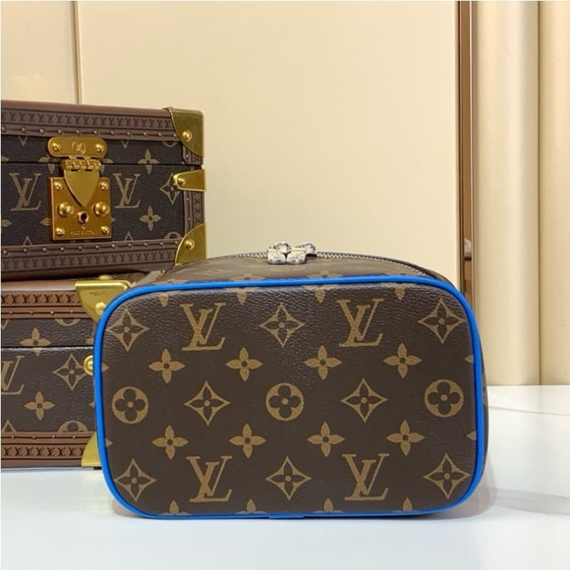 Louis Vuitton bags | LV Bags | Nice Mini Toiletry Pouch |  20 × 13.5 × 12 cm | M12647/44495 | 00017