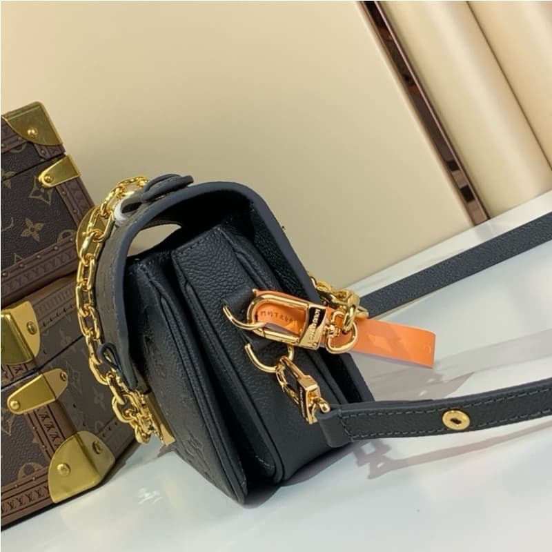 Louis Vuitton bags | LV Bags | Metis Handbag |  21.5×6×13.5 cm | M22942/M46596/M46595 | 00023