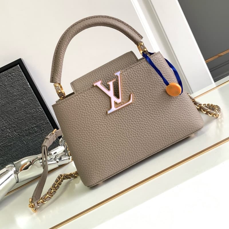 Louis Vuitton bags | LV Bags | 21 × 14 × 8 cm | M23082 | 00037