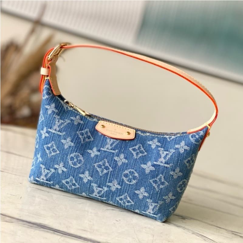 Louis Vuitton bags | LV Bags | Mini Moon handbag |  20.5 × 6 × 16 cm | M82949 | 00041