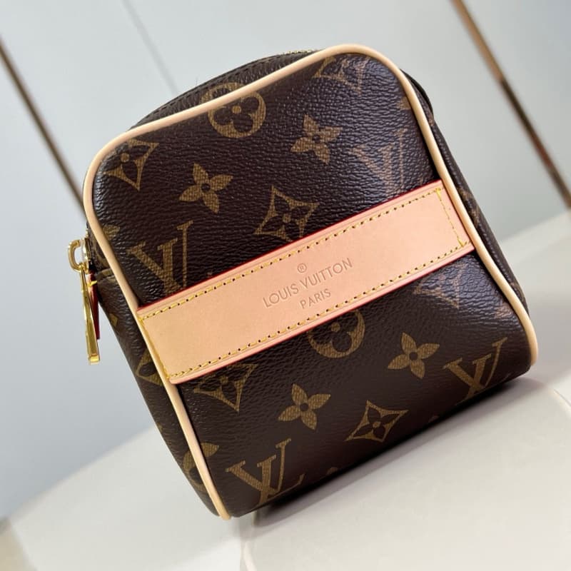 Louis Vuitton bags | LV | toilet case |  20 × 9.3 × 28 cm | M11510 | 00058