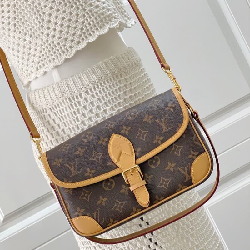 Louis Vuitton bags | LV | Diane handbag |  24 × 15 × 9 cm | M45985 | 00062