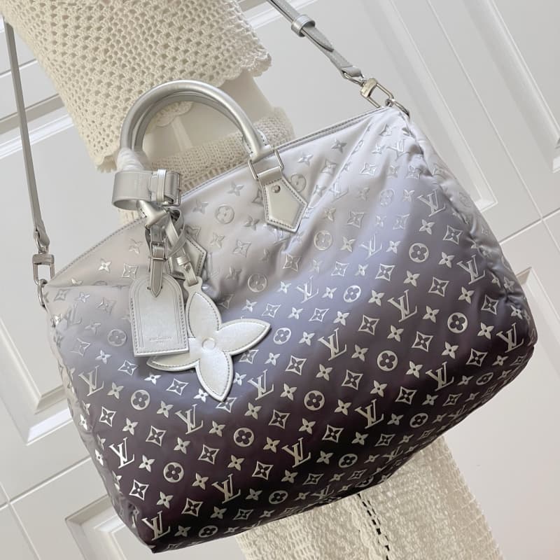 Louis Vuitton bags | LV | Keepall Bandoulière 45 travel bag |  27 × 20 × 45 cm | M12067 | 00105