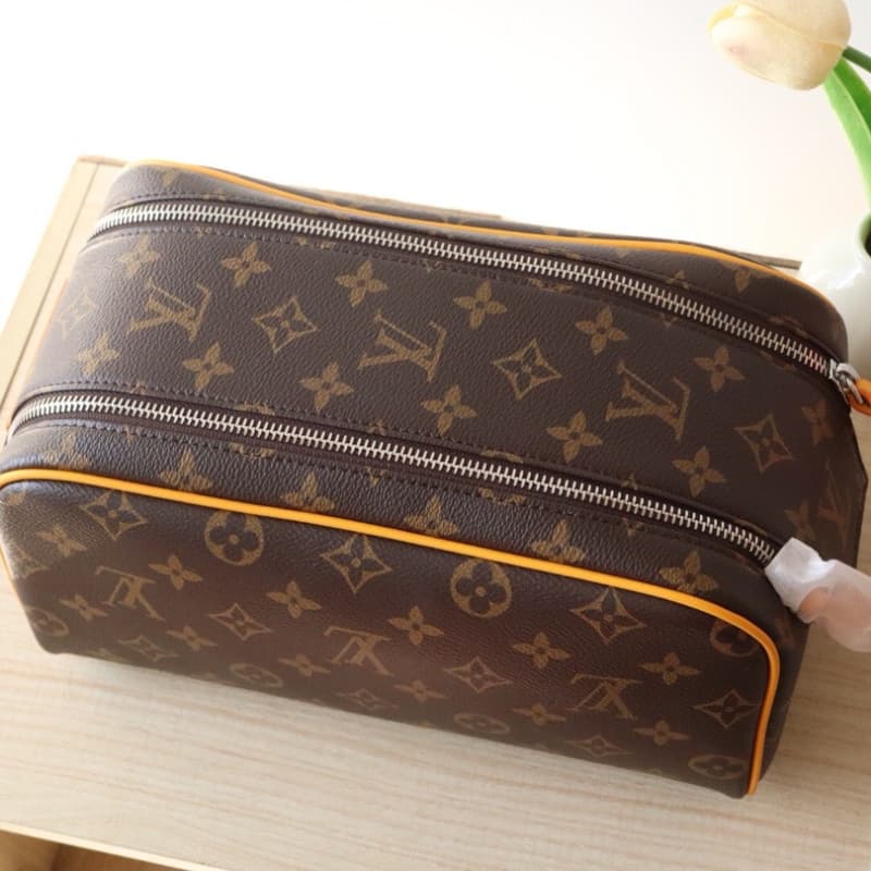 Louis Vuitton bags | LV | Cosmetic Bag / Toiletry Bag | DOPP Kit | 28 × 15 × 16.5 cm | M44494/12643 | 00126