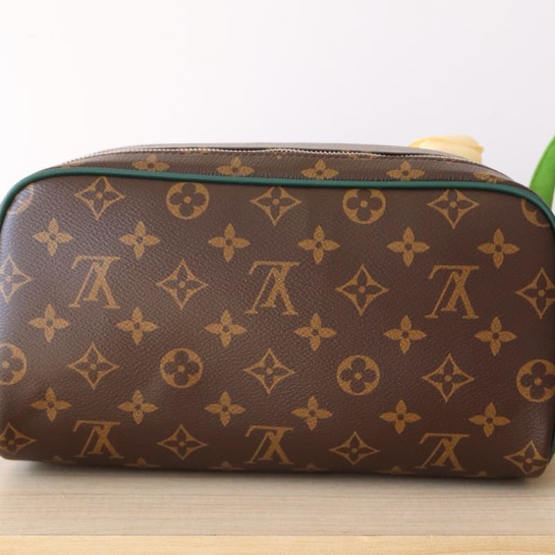 Louis Vuitton bags | LV | Cosmetic Bag / Toiletry Bag | DOPP Kit | 28 × 15 × 16.5 cm | M44494/12643 | 00126