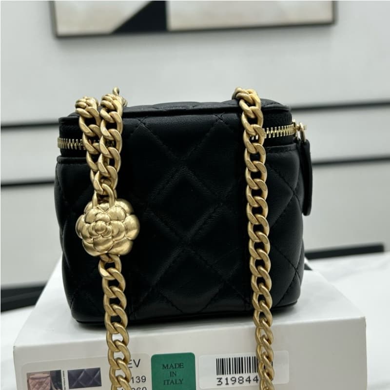 CHANEL bags | 23S | Camellia Adjustable Buckle Long Box | 10×8.5cm | A68139 | 01020