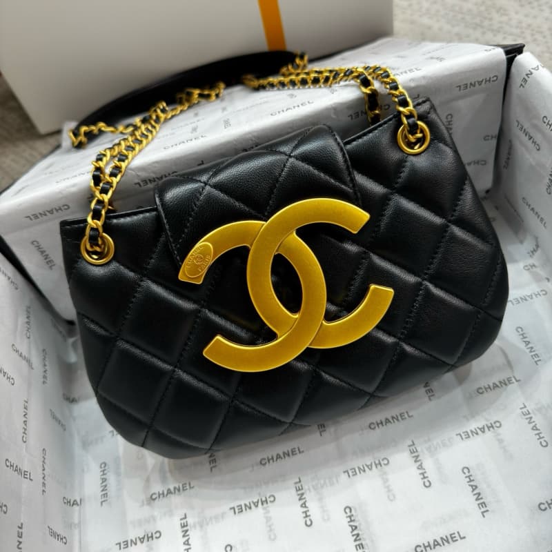 CHANEL bags | 24C | Large Logo Saddle Bag | 14×21×5cm | 4609 | 01027