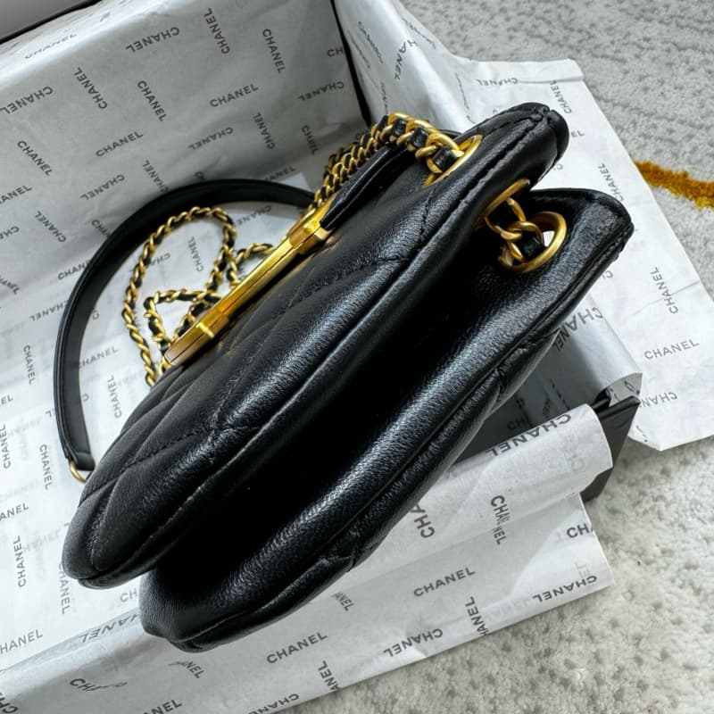 CHANEL bags | 24C | Large Logo Saddle Bag | 14×21×5cm | 4609 | 01027