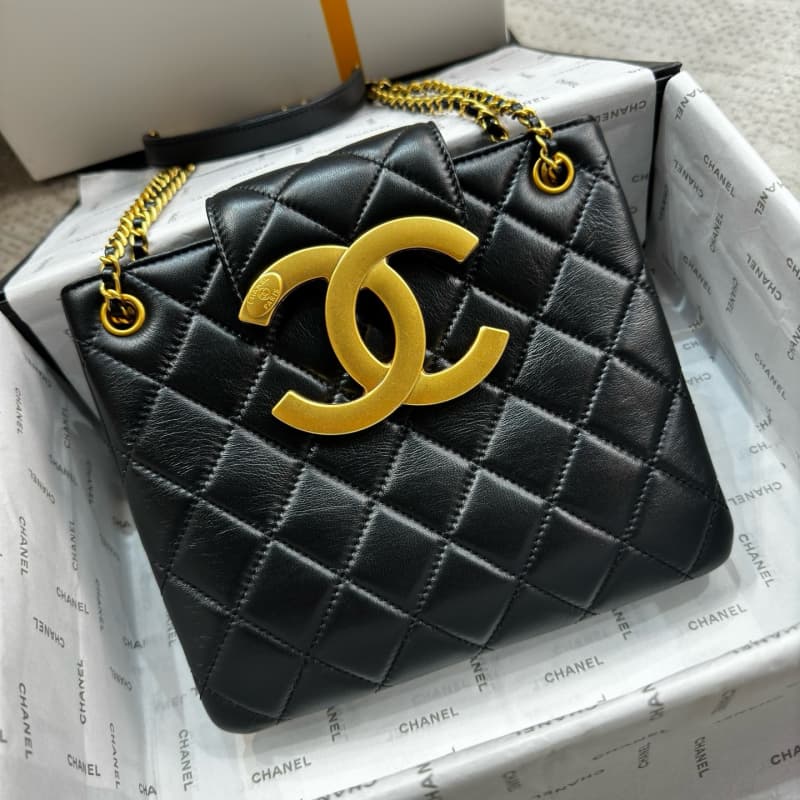 CHANEL bags | 24C | Large Logo Tote Underarm Bag | 17.5×20×5cm | 4596 | 01030