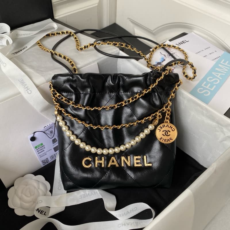 CHANEL bags | 23S | Mini 22 Bag | 19×20×6cm | AS3980 | 01032