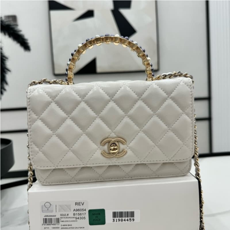 CHANEL bags | WOC | Pearl Handle WOC | 19cm | A96054 | 01037