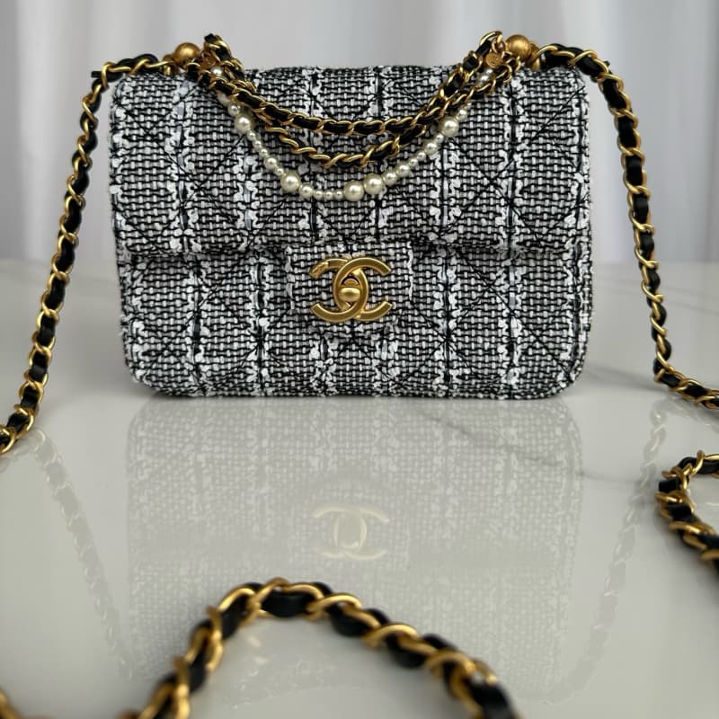 CHANEL bags | 20×15×7cm | AS4384 | 01041