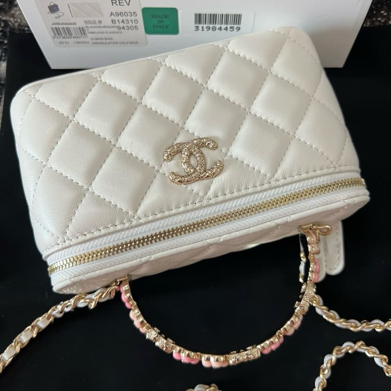 CHANEL bags | 23K | Small Box | 17cm | 96035 | 01043