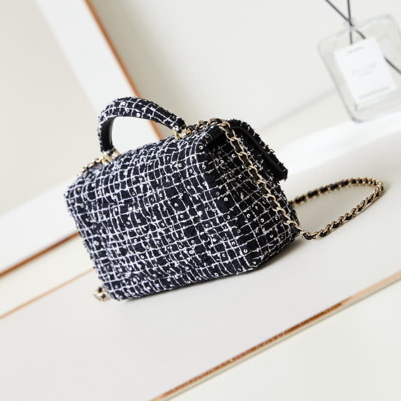 CHANEL bags | 24P | 13×20×7cm | AS2431 | 01045