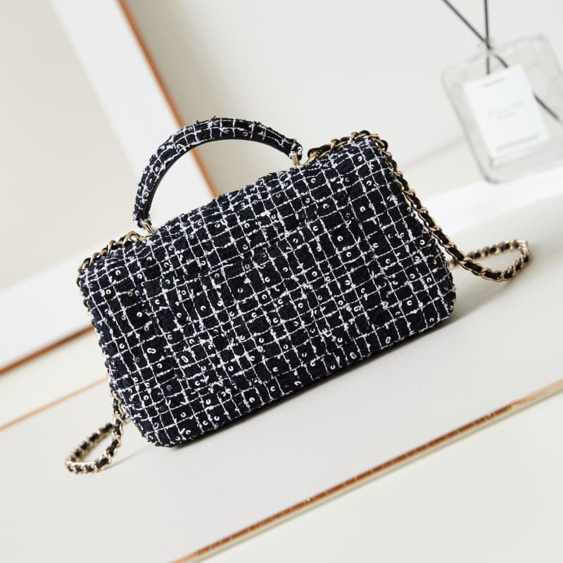 CHANEL bags | 24P | 13×20×7cm | AS2431 | 01045