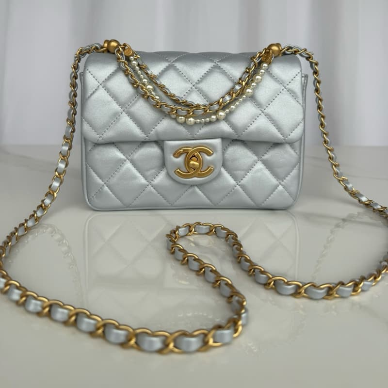 CHANEL bags | 24K | lambskin | 20×15×7cm | AS4384 | 01050