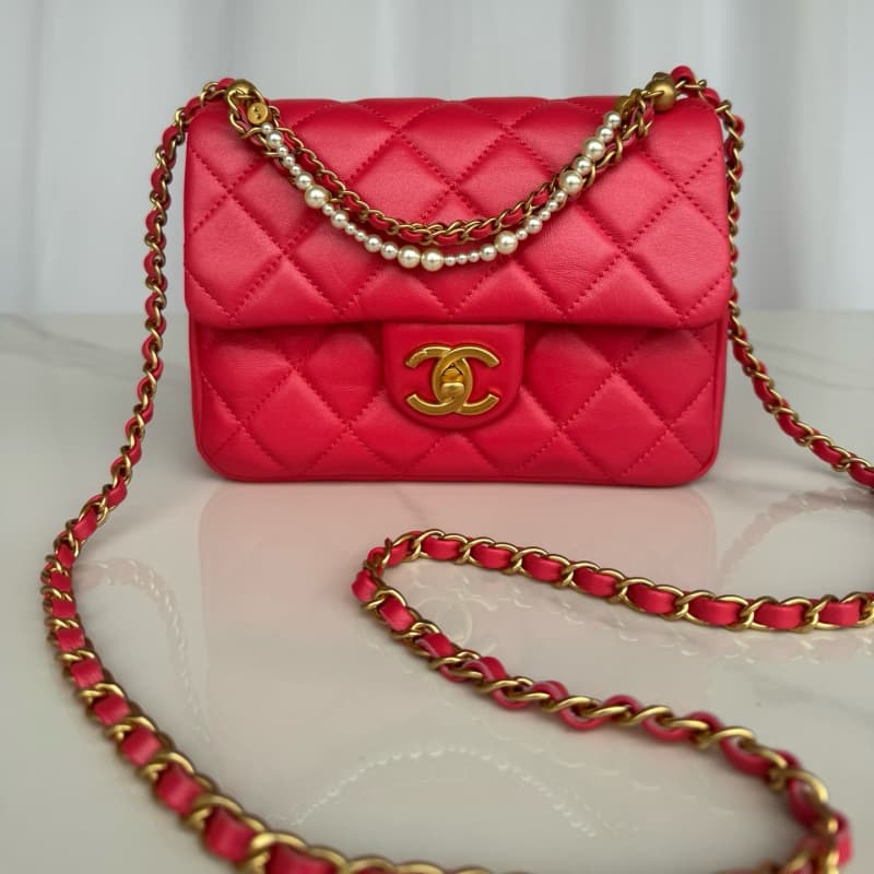 CHANEL bags | 24K | lambskin | 20×15×7cm | AS4384 | 01050