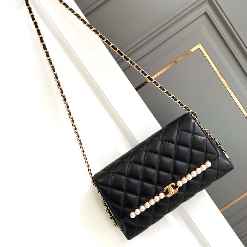 CHANEL bags | 23C | black and gold quilted pearl chain bag | Crossbody Bag | 01053