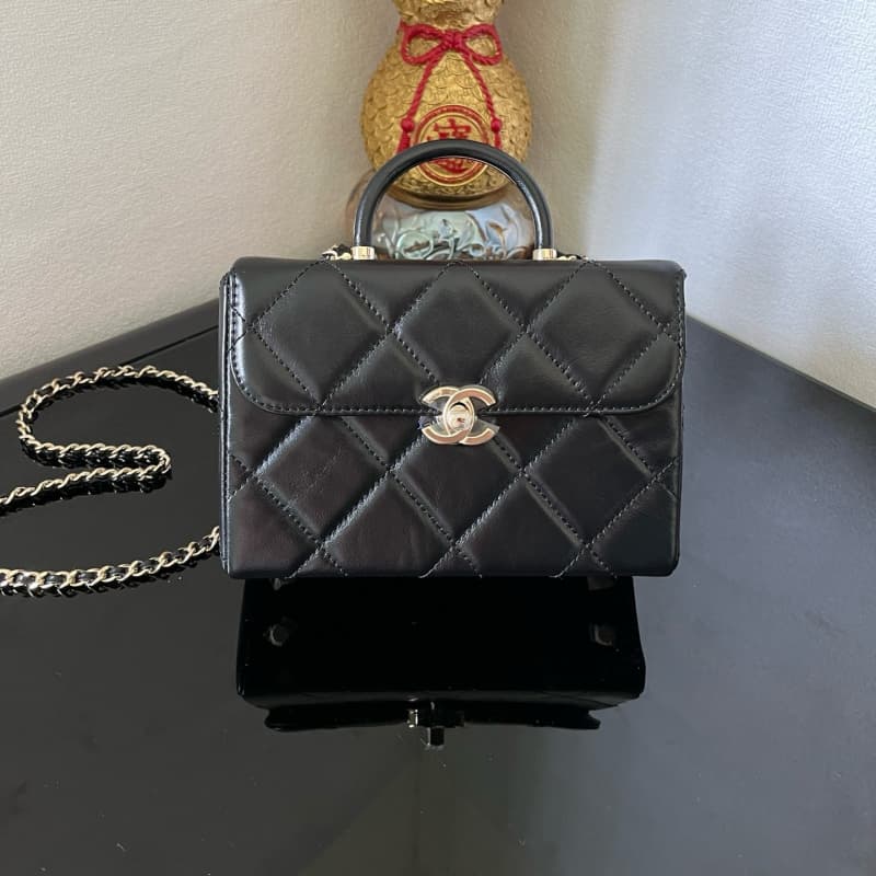 CHANEL bags | 23K | Gold | Milk Carton Bag | 13×19×8 cm | AS4470 | 01056