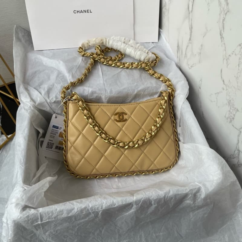 CHANEL bags | 23C | Moon Bag | 21×14cm | AS4067 | 01062