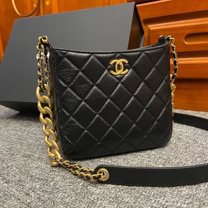 CHANEL bags | 22P | Goat skin | 22.5×20×9.5 cm | 3112 | 01072