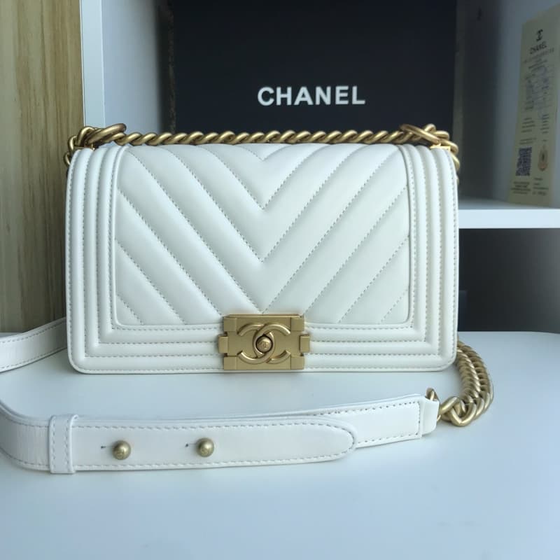 CHANEL bags | V-grid | sheepskin | 25cm | 67086 | 01076