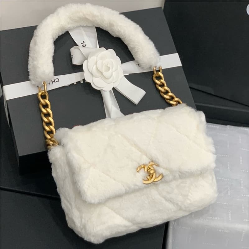 CHANEL bags | Four-Color Karakul Fur | 15.5×21.5×6.5 cm | AS2240 | 01078