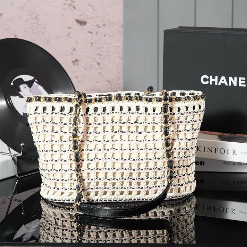 CHANEL bags | 25C | Handwoven basket | 01095