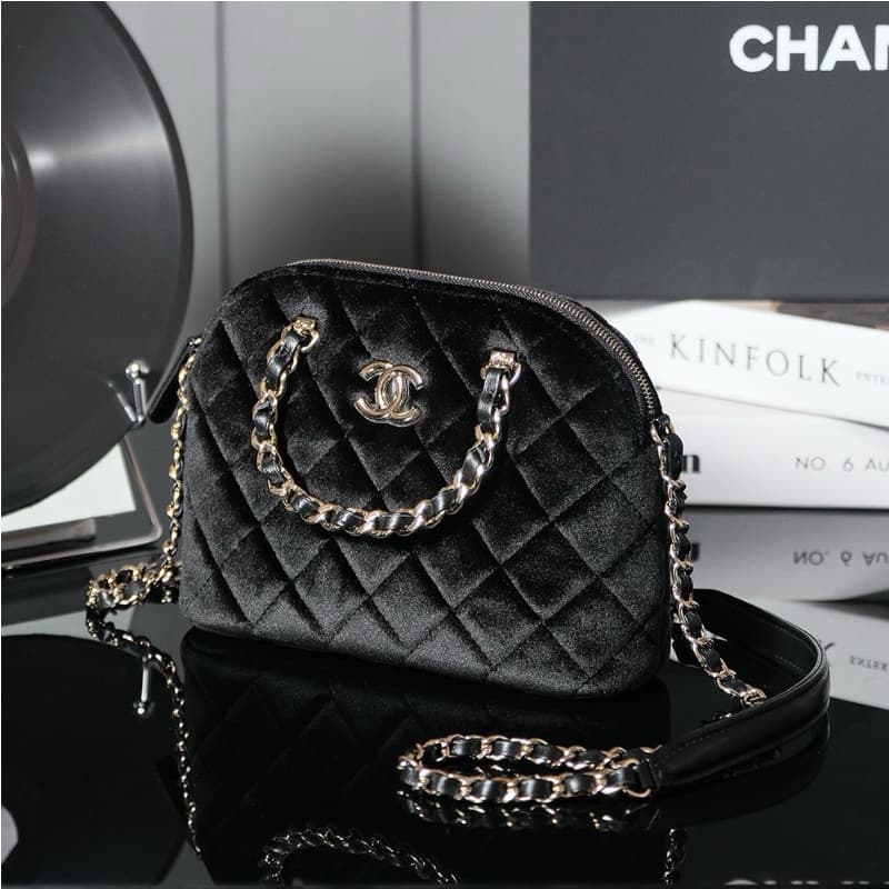 CHANEL bags | 24B | Spring/Summer New Oiled Leather Shell Bag | 15×20×6 cm | AS5130 | 01107