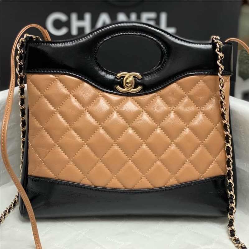 CHANEL bags | Chanel 23A Mini 31 Bag | 22 × 23 × 5.5 cm | AS4133 | 01121