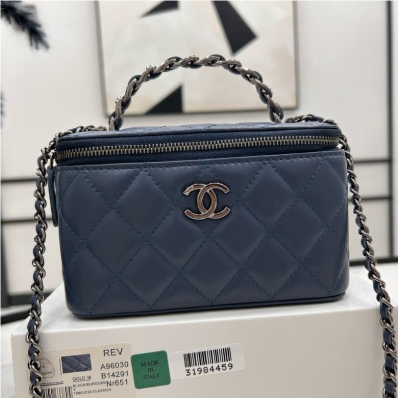 CHANEL bags | 23K | Black Silver Calfskin Large Lipstick Case | 17×9.5×8 cm | A96030 | 01123