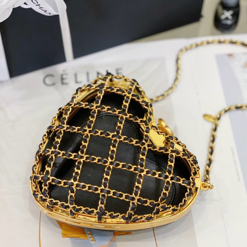 CHANEL bags | 23s | Heart-Shaped Cut-Out Evening Bag | 12×11×3 cm | AS4027 | 01135