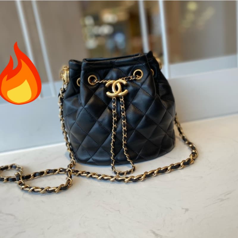 CHANEL bags | Bucket Bag | vintage drawstring button bag | 21×24×14 cm | AS2057 | 01141