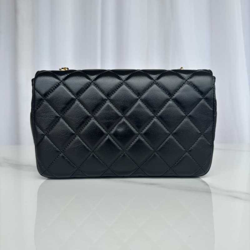 CHANEL bags | lambskin | Original hardware configuration | AS6300 | 24×16×5cm | 01160