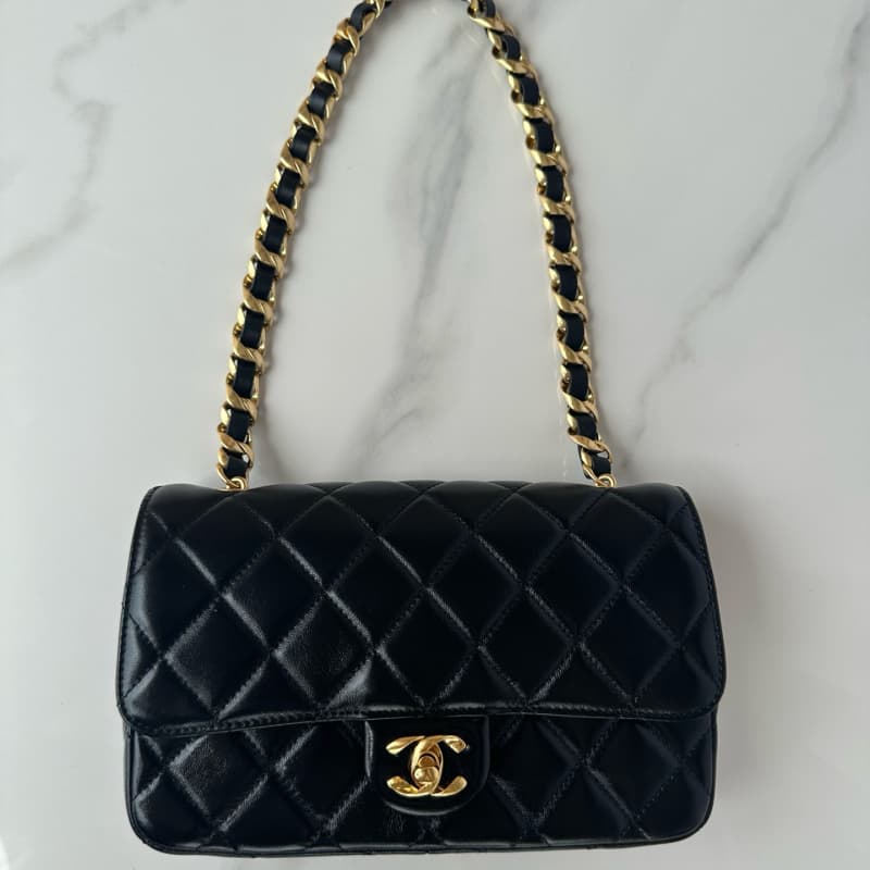 CHANEL bags | lambskin | Original hardware configuration | AS6300 | 24×16×5cm | 01160