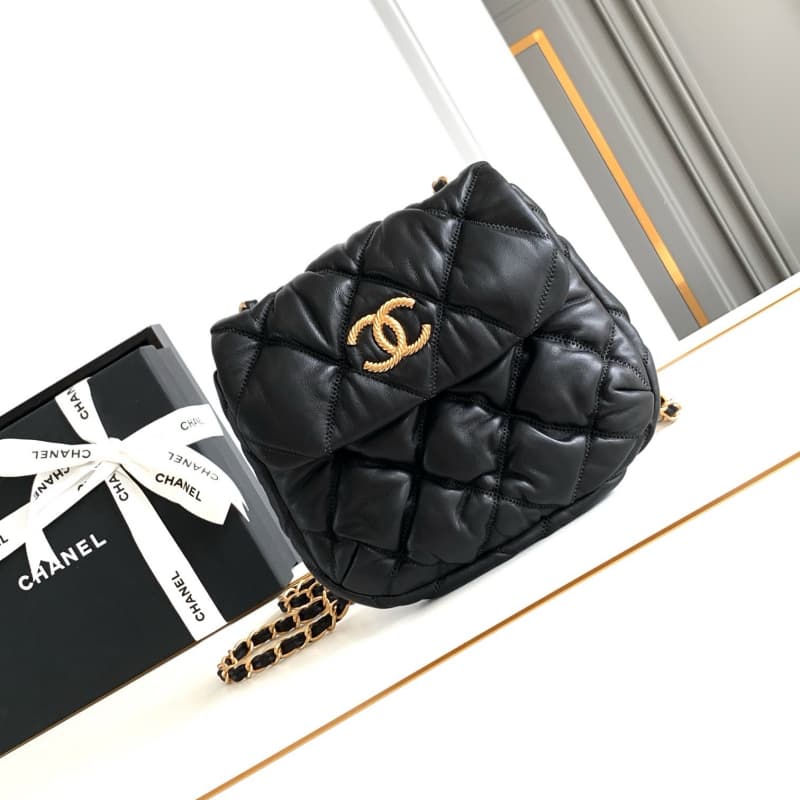 CHANEL bags | Fall/Winter New Model Saddle Bag | 22.5×20×3cm | 01174