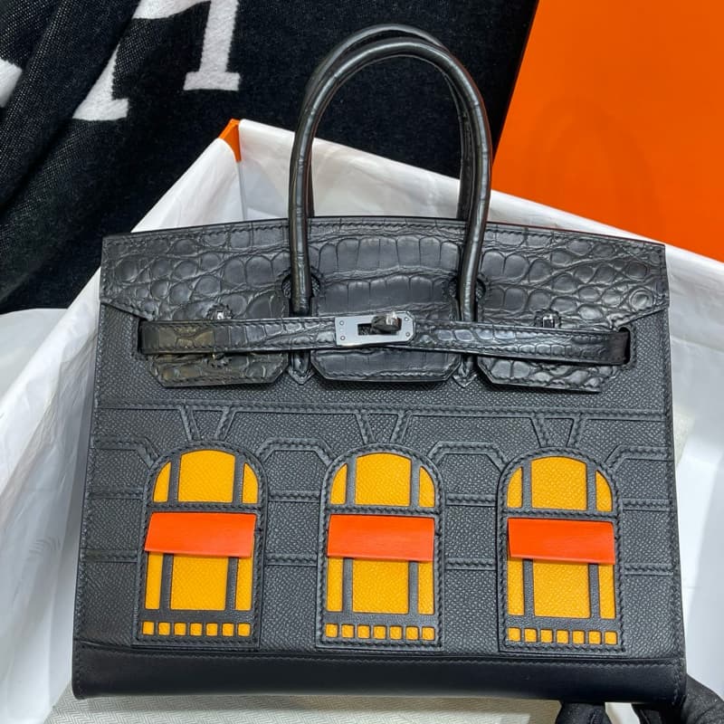 Hermès bags | Mini House Bag | 20/25cm | American Alligator | 02034