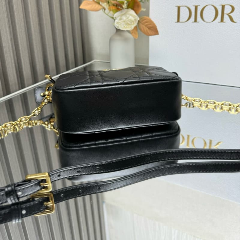 Dior bags | Dior Caro Handle Camera Bag | 19 × 13 × 4.5 cm | 3352 | 03022