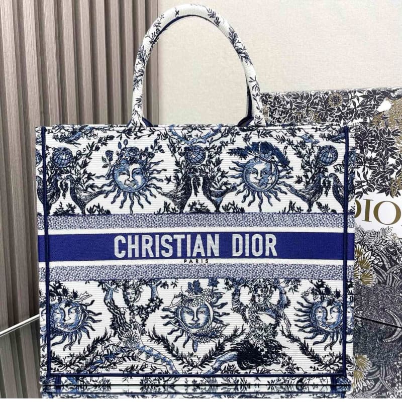 Dior bags | Dior Book Tote Shopping Bag | 42 × 35 × 18.5 cm | 1286 | 03031