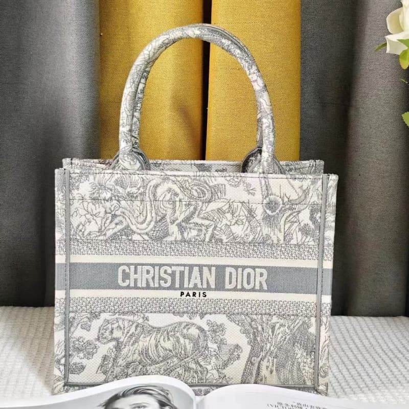 Dior bags | Dior Book Tote Tote Bag | 26.5×24×17 cm | Small Size | 03032