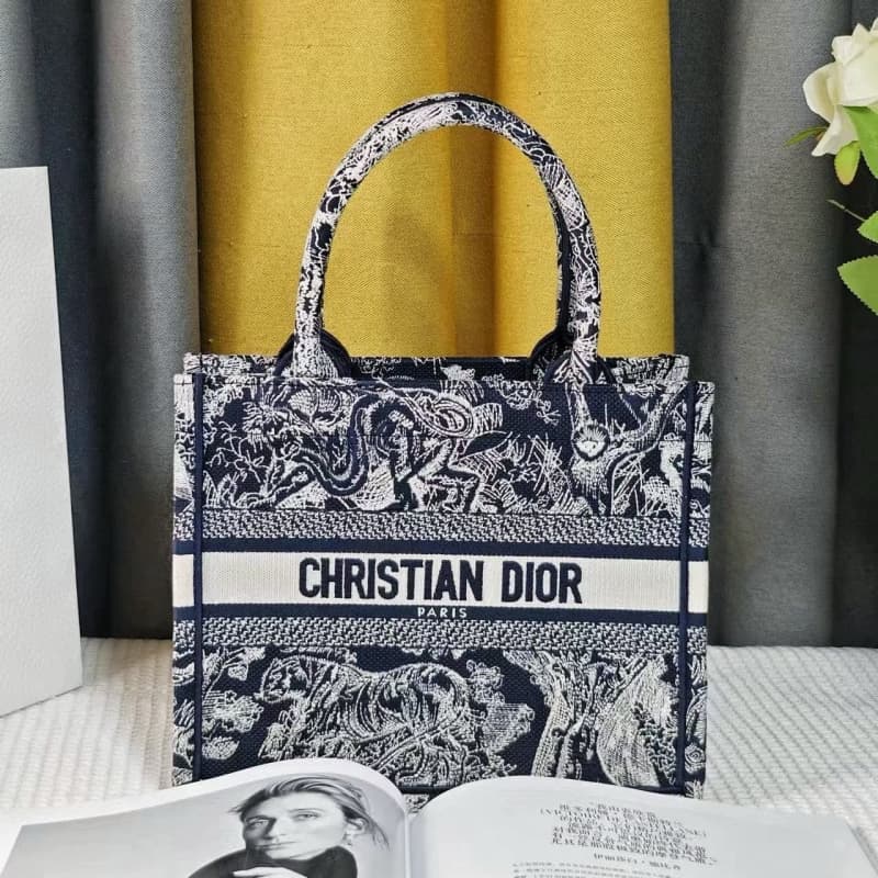 Dior bags | Dior Book Tote Tote Bag | 26.5×24×17 cm | Small Size | 03032