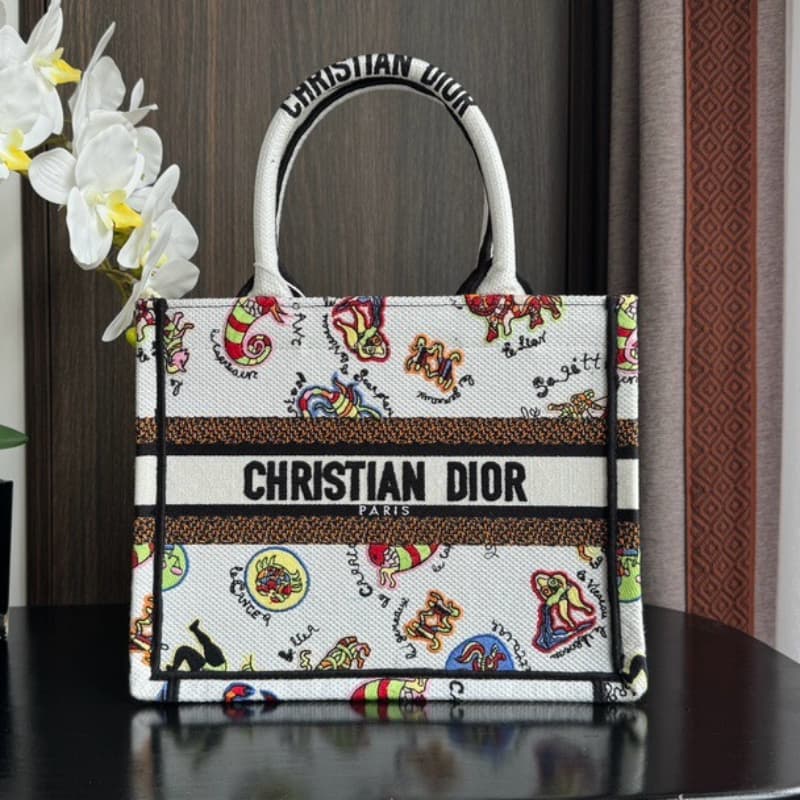 Dior bags | This Book Tote handbag | 26.5×21×14 cm | 8002 | 03035