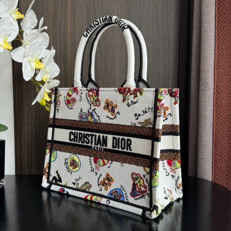 Dior bags | This Book Tote handbag | 26.5×21×14 cm | 8002 | 03035