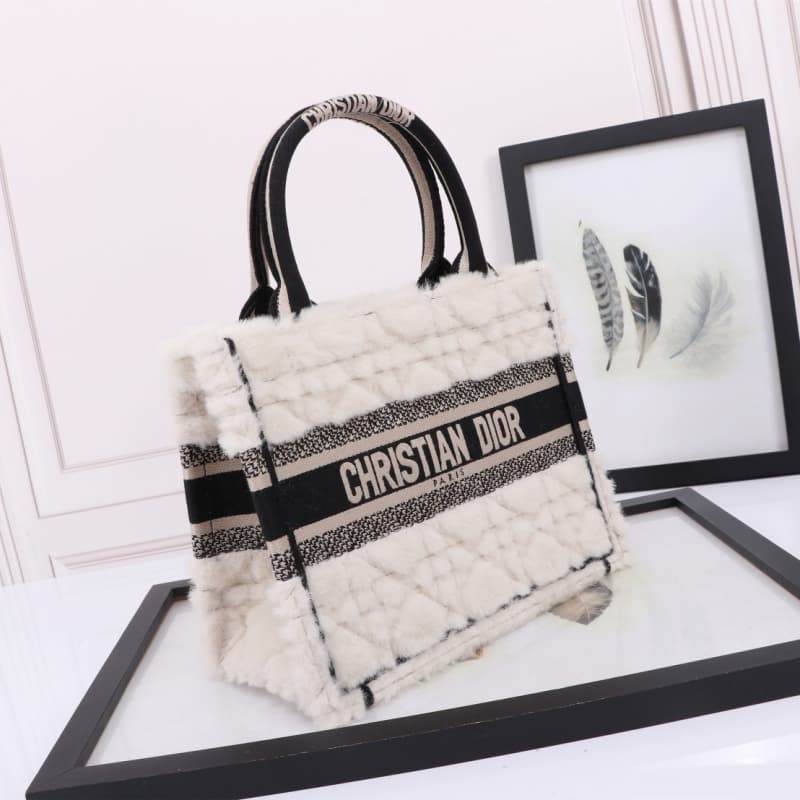 Dior bags | Dior Book Tote handbag | 26.5×21×14 cm | D6688 | 03038