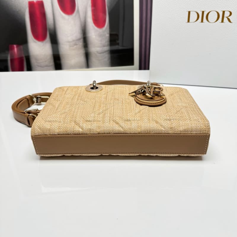 Dior bags | Lady D-Joy Bag | 22 × 12 × 6.5 cm | M0541 | 03055