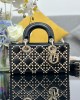 Dior bags | Lady D-Joy 22 Bag | 22 × 12 × 6 cm | M0613 | 03057