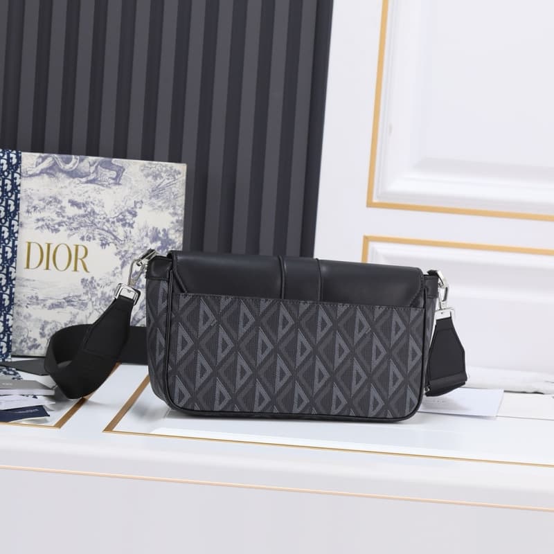 Dior bags | Dior Hit the Road bag | 27×17×9 cm | 9944 | 03069