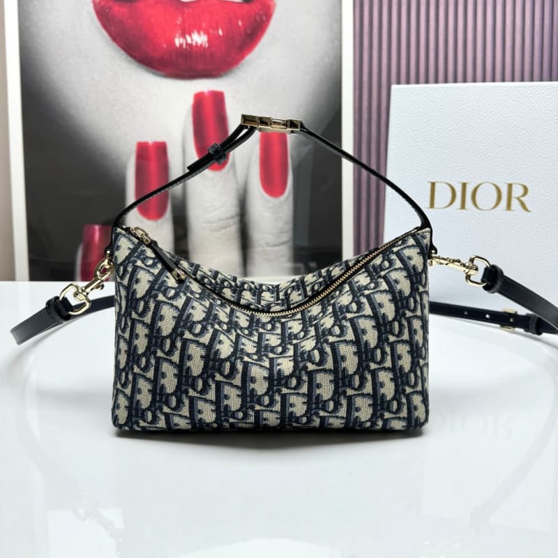 Dior bags | Diorstar Hobo Chain Bag | 28.5 × 14.5 × 10 cm | 3202 | 03075