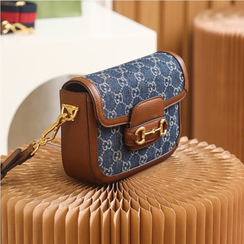 GUCCI bags | iconic saddle bag | 20.6×14.4×5.1cm | 658574 | 04014